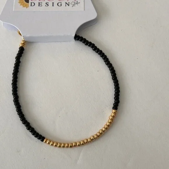 Gold and Black Beaded Bracelet - Picture 2 of 2